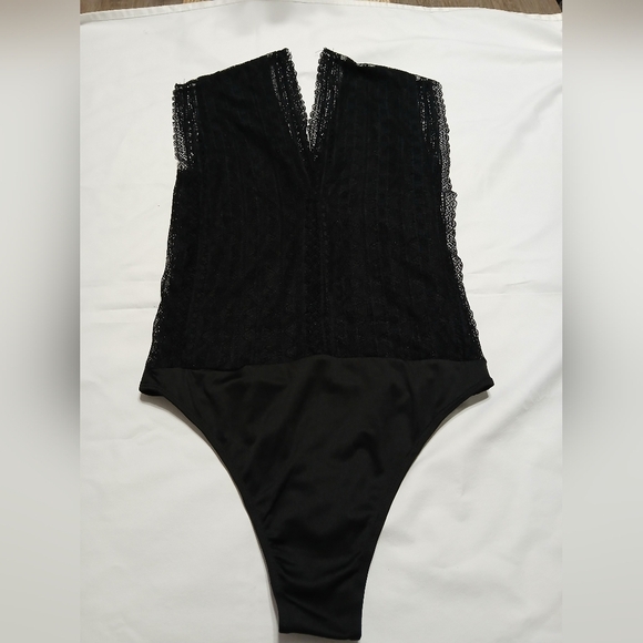 Golden‎ Days Paris Women Black Lace Bodysuit - Picture 8 of 12